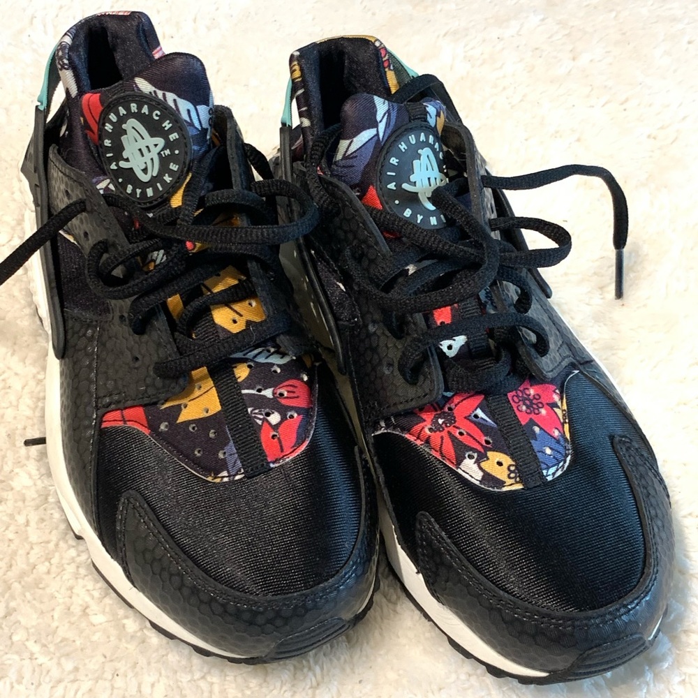 Nike Air Huarache Aloha